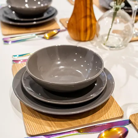 شقة Modern 4-bed Townhouse, Conveniently Located Near Centre - Perfect For Corporate *